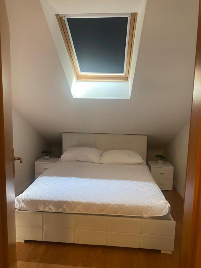 Top Floor Apartment With Sea View Kastela Luaran gambar